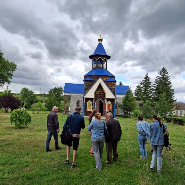 У храмі на Дніпропетровщині встановили скульптуру розстріляного на війні Христа (Фото)