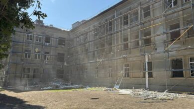На Дніпропетровщині показали, що залишилося від пологового, який знищили російські окупанти (Відео)