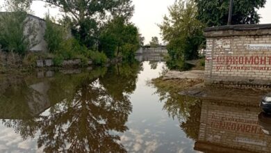 Одне з міст Дніпропетровщини затопило, але влада не збирається вирішувати проблему (Фото та відео)