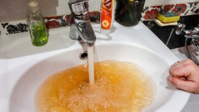 У Дніпрі з кранів тече лимонад замість води (Відео)