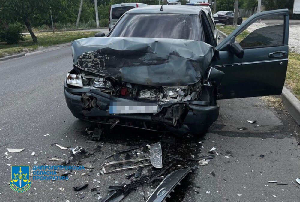 На Дніпропетровщині чоловік сів за кермо п’яним і врізався в автомобіль з дитиною