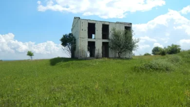 У місті на Дніпропетровщині існує район-привид із закинутими недобудовами (Фото та відео)
