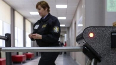 В школах України встановлять кнопки виклику поліції та заборонять пускати п'яних