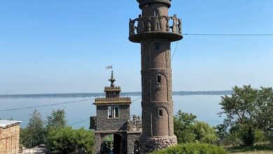 На Дніпропетровщині існує "Замок Архітектора" з баштою (Фото)
