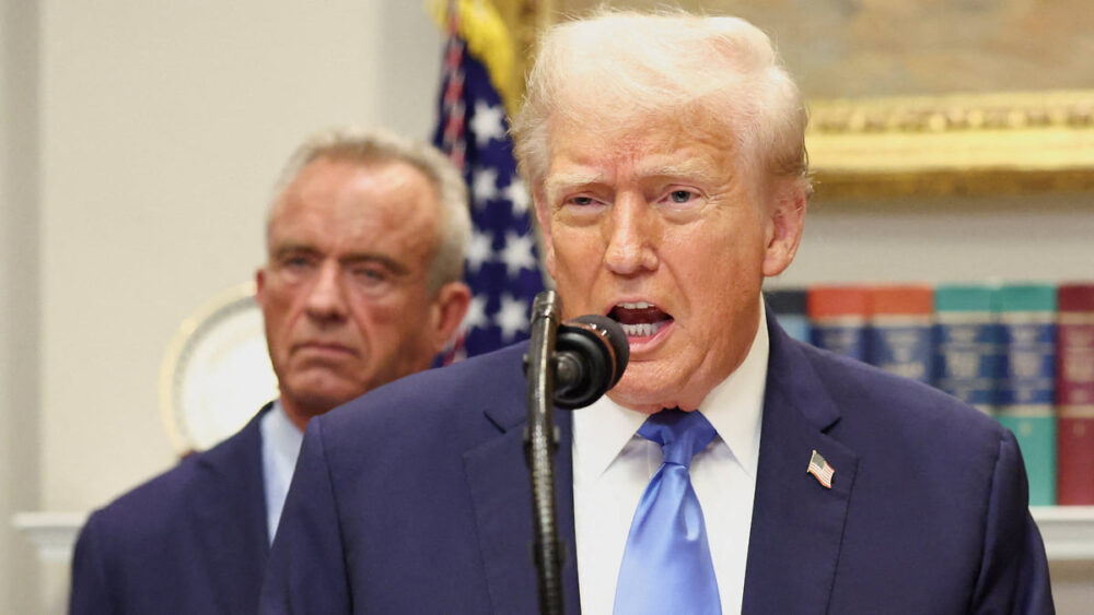 У ВООЗ відповіли Трампу, який забороняє вагітним приймати парацетамол