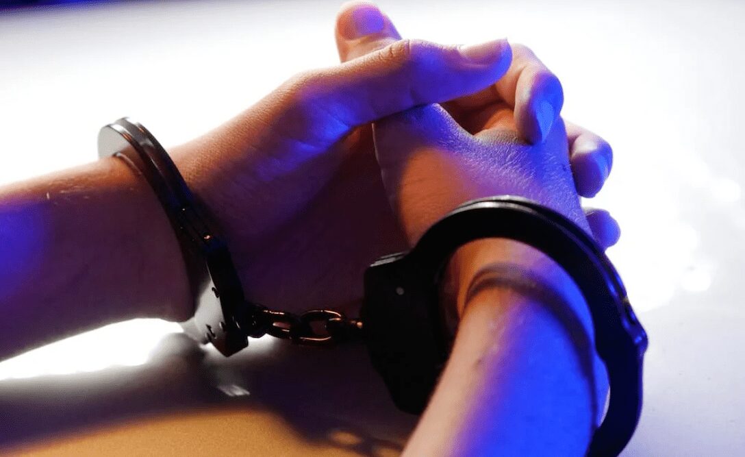 У Дніпрі 14-річний хлопець вкрав у містянина 42 тисячі гривень