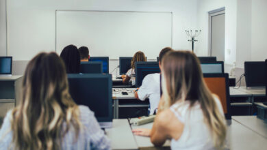 Учні однієї зі шкіл Дніпра - в лідерах серед випускників, що найкраще склали НМТ в Україні