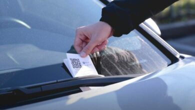 У Дніпрі встановили паркомат та антипаркувальні стовпчики на місці, де раніше нізащо штрафували водіїв