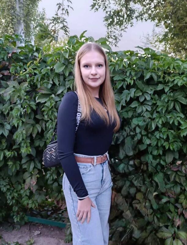 У Кривому Розі шукають 15-річну дівчину, яка зникла з дому ввечері