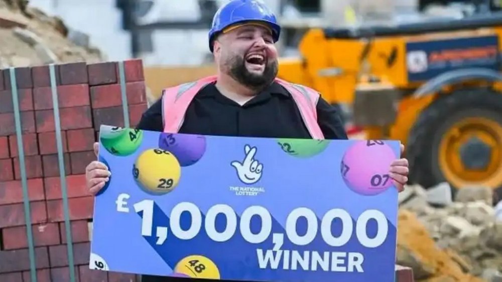 У Британії чоловік так відсвяткував виграш 1 мільйону фунтів, що ледь не помер