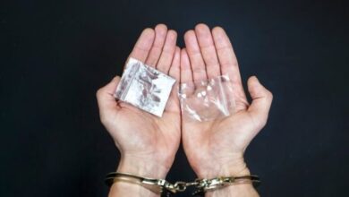 У Кривому Розі чоловік поштою надсилав військовим наркотики, які ховав в одязі
