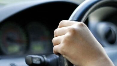У Дніпрі батько вдруге дозволив неповнолітньому сину сісти за кермо автомобіля і "попався" поліції (Фото)
