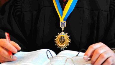 Суддя з Дніпропетровщини, якого мали звільнити, "втік" на довічну пенсію
