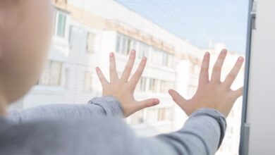 У Дніпрі рятують 7-річного криворіжця, який випав з вікна на 3 поверсі, бо залишився сам удома