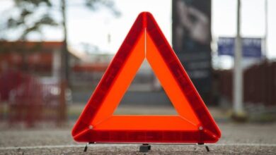У Дніпрі через ДТП з таксі та легковиком зупинилися тролейбуси (Відео)