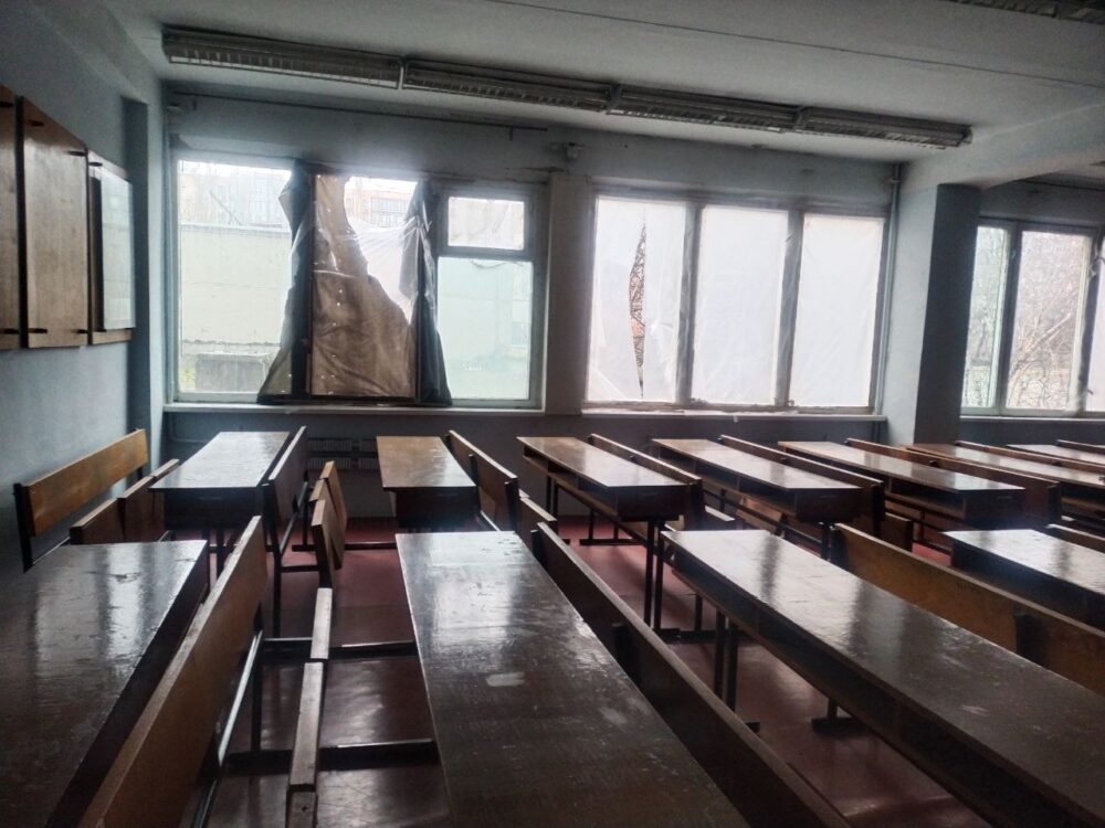 4 загиблих і 40 постраждалих: наслідки ракетної атаки російських окупантів по Дніпру (Відео)