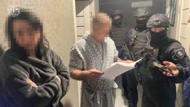 У Дніпрі директор комунального підприємства разом із підлеглими розікрав понад 14 млн грн на утепленні шкіл (Відео)