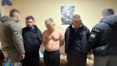 У Києві показали кадри подвійного теракту, який влаштували троє чоловіків на замовлення російських спецслужб (Відео)