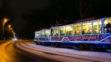 Як у Дніпрі працюватиме транспорт на новорічні свята: автобусів та трамваїв стане менше