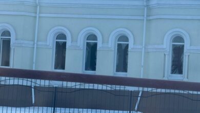 У селі на Дніпропетровщині російські окупанти намагалися "демілітаризувати" школу і житлові будинки (Фото)