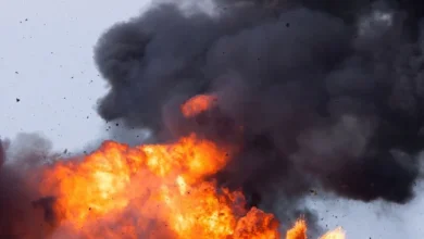 У селищі на Дніпропетровщині російська атака знищила залізничний міст (Відео)