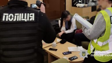 Шахрайка з Дніпра пропонувала іноземцям шлюб з українками заради київської прописки за 4300 доларів (Фото)