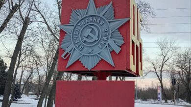 У місті на Дніпропетровщині відмовилися зносити пам'ятник радянським солдатам (Фото)