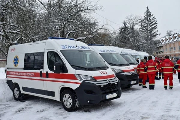 На Дніпропетровщині в руках чоловіка вибухнув газовий балончик: постраждав і його маленький син