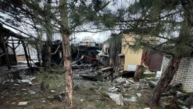 На Дніпропетровщині показали, що залишилося від кафе на трасі, яке армія РФ зруйнувала ущент (Відео)