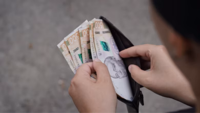 На Дніпропетровщині директор ритуальної служби вимагав за поховання однієї людини 30 000 гривень: як його покарають (Фото)