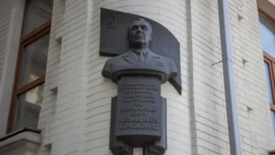 Міськраді Дніпра бракує часу і коштів, аби демонтувати найбільш "тригерні" російські пам'ятники (Фото)