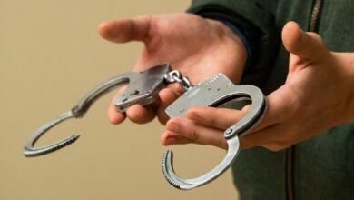 У Дніпрі звільнили від відбування покарання суддю-хабарника, який мобілізувався до ЗСУ (Фото)