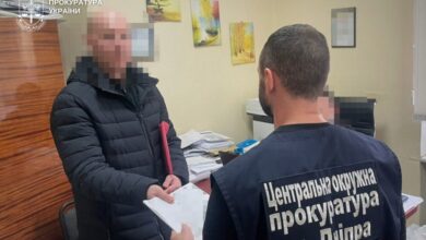 У Дніпрі працівник медзакладу чотири рази розкрадав мільйони гривень на закупівлях попри підозри (Фото)