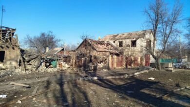 Російські окупанти атакували Дружківку касетними снарядами й авіабомбами: на ринку загинуло 7 людей (Фото)