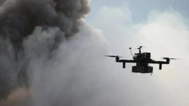 У Нікополі показали перші миті після влучання російського дрона у будівлю райвиконкому (Відео)