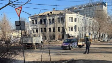 У Дніпрі через нічну російську атаку перекрили вулицю: мешканці скаржаться на затори (Фото)