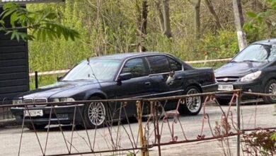 У Дніпрі ракета ППО влетіла у припаркований автомобіль (Фото)
