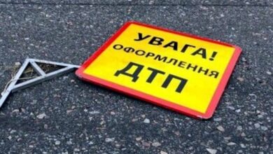У Дніпрі одна з вулиць стоїть у заторі через ДТП (Відео)