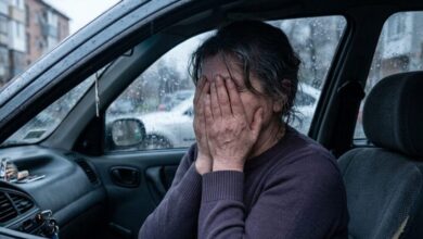 У Дніпрі жінка погодилася підвезти незнайомця, а той пограбував її, погрожуючи ножем (Фото)