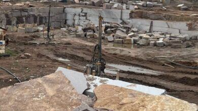Сімейний "підряд" на граніті: на Дніпропетровщині батько та син незаконно видобували копалини 5 років (Фото)