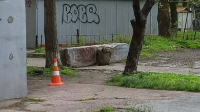 У Дніпрі посеред вулиці побачили рюкзак, в якому може бути вибухівка (Фото)