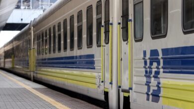 Поїзд із Дніпра спізнюється на майже 3 години: на "Укрзалізниці" масові затримки (Фото)
