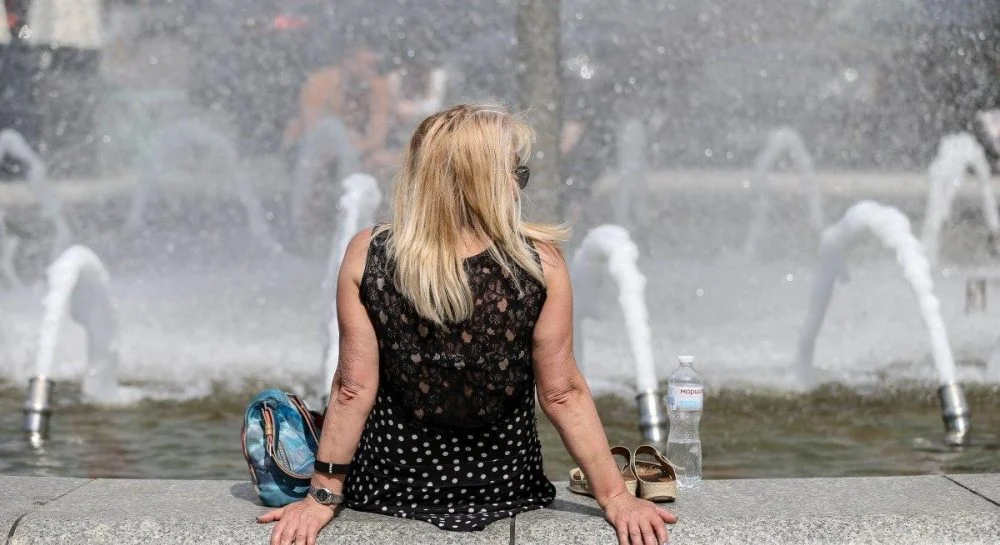 На Європу насувається аномальна спека до +40°C: якою буде погода у Дніпрі на вихідних