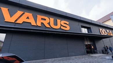 У Дніпрі росіяни двічі за місяць обстріляли склади Varus: є жертви (Відео та Фото)