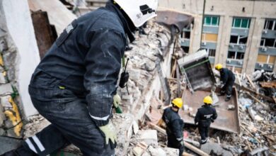 У Дніпрі мешканців можуть залучати до розбору завалів: наскільки це законно (Фото)