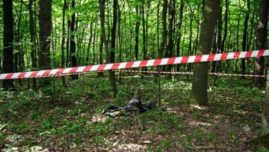 У Дніпрі посеред вулиці знайшли труп людини (Фото)