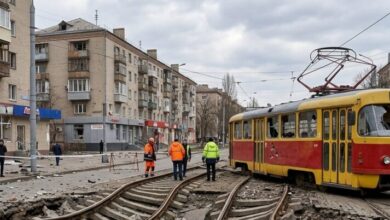 Зруйновано трамвайну колію: в якому стані електротранспорт Дніпра після російської атаки (Фото)
