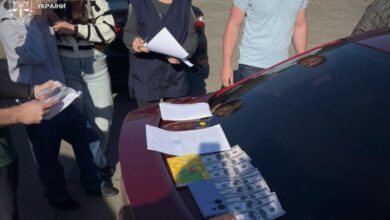 У Дніпрі сестри-близнючки "продавали" військовозобов’язаним інвалідність, аби вони могли виїхати за кордон (Відео)