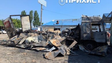 Вночі росіяни обстріляли ринок на Дніпропетровщині: є постраждалий (Відео)
