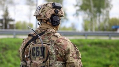 У Дніпрі провели затримання блогера, який "зливав" локації ТЦК, і продавця фіктивних меддовідок для зняття з обліку (Фото)
